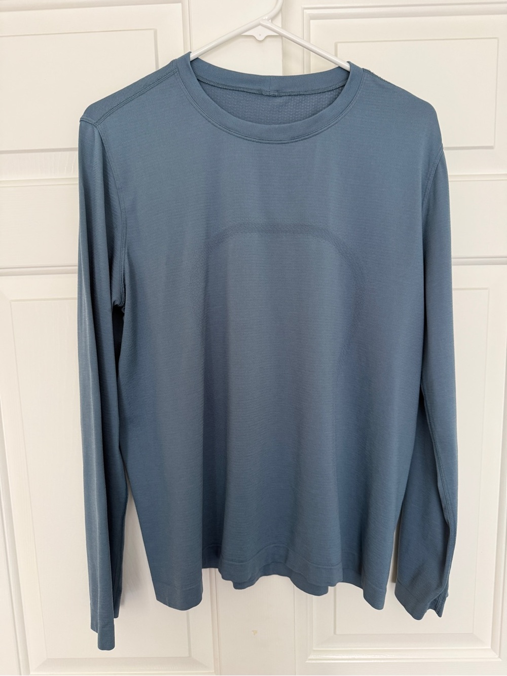LULULEMON Swiftly Relaxed Long Sleeve Shirt STEEL BLUE Hip Length size 8